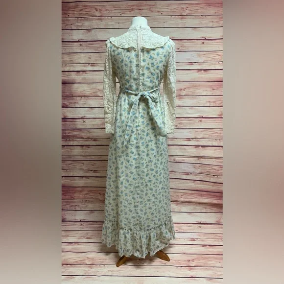 Vintage Floral High Neck Crochet Long Sleeve Prairie Dress